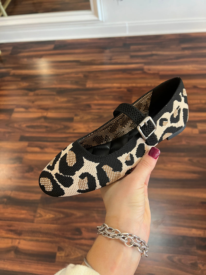 Lucky Leopard Flat