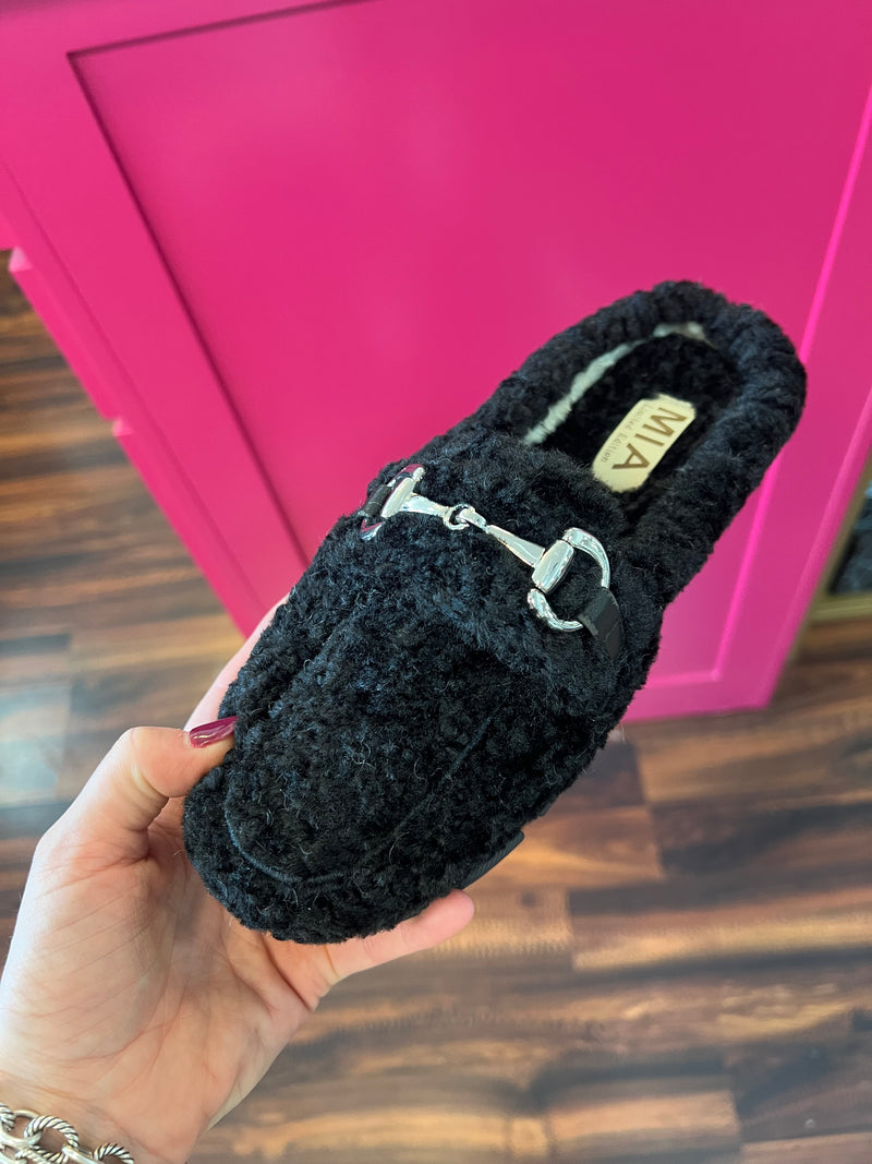 Black Sherpa Slide