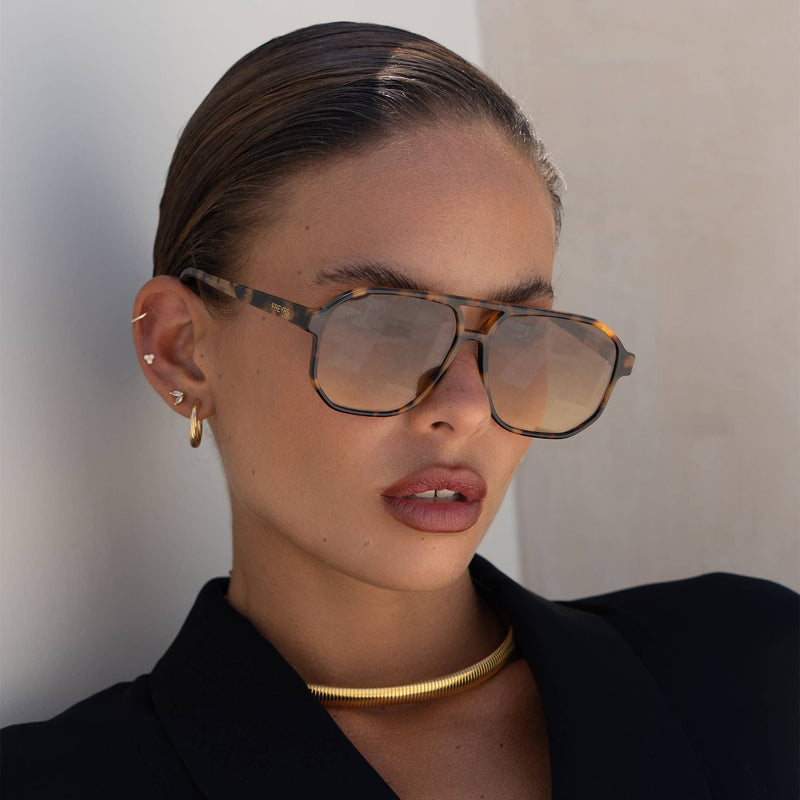 Billie Unisex Aviator Sunglasses  : Tortoise / Brown