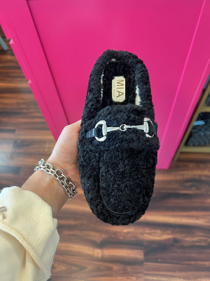 Black Sherpa Slide