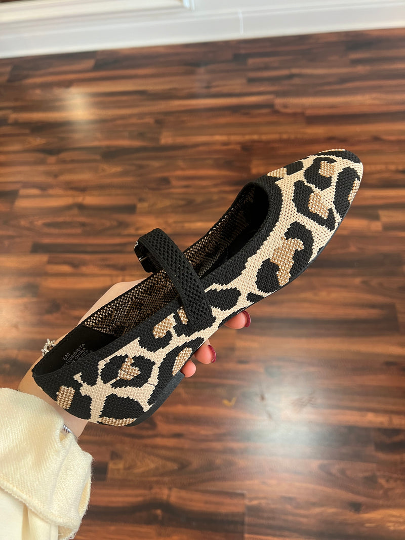 Lucky Leopard Flat