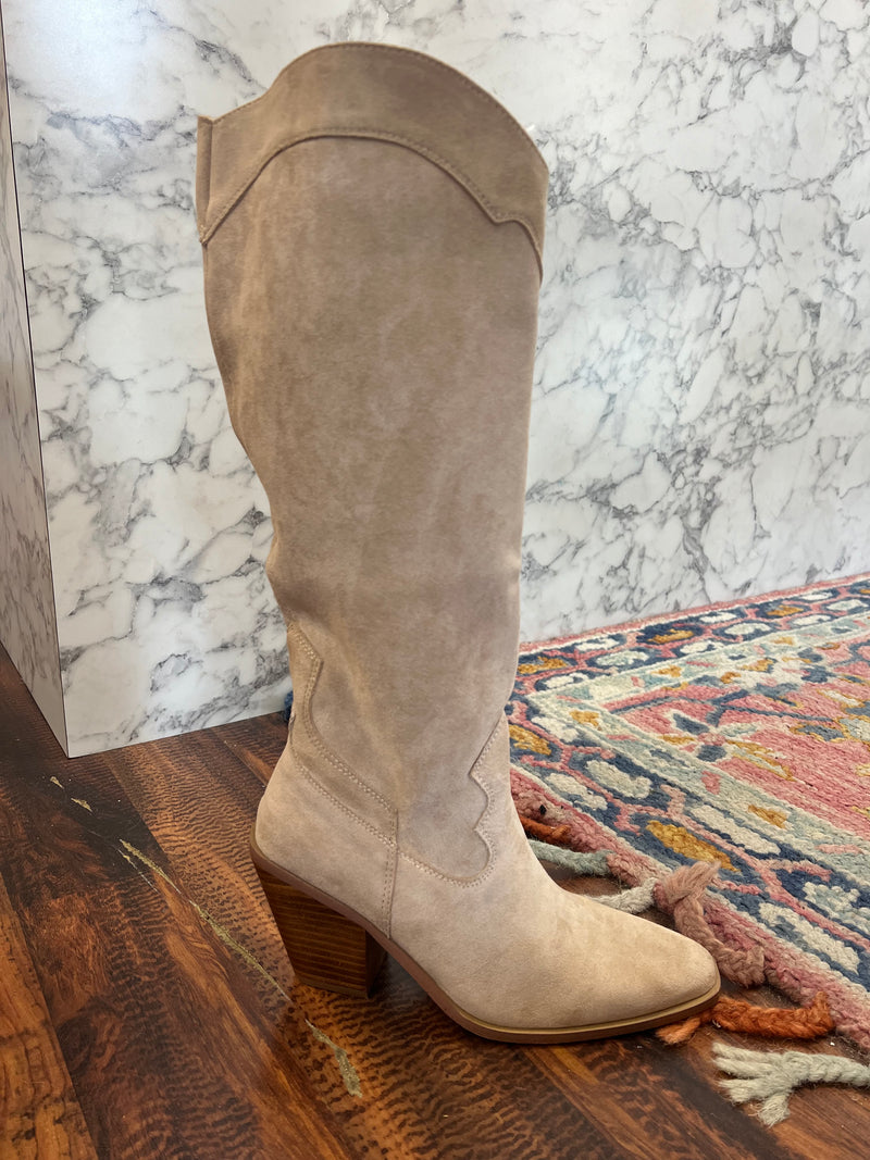 Light Beige Classy Boots