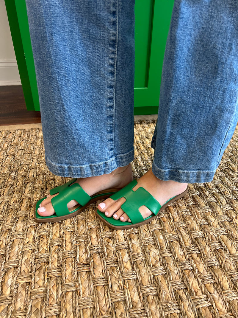Kelly Green Sandal