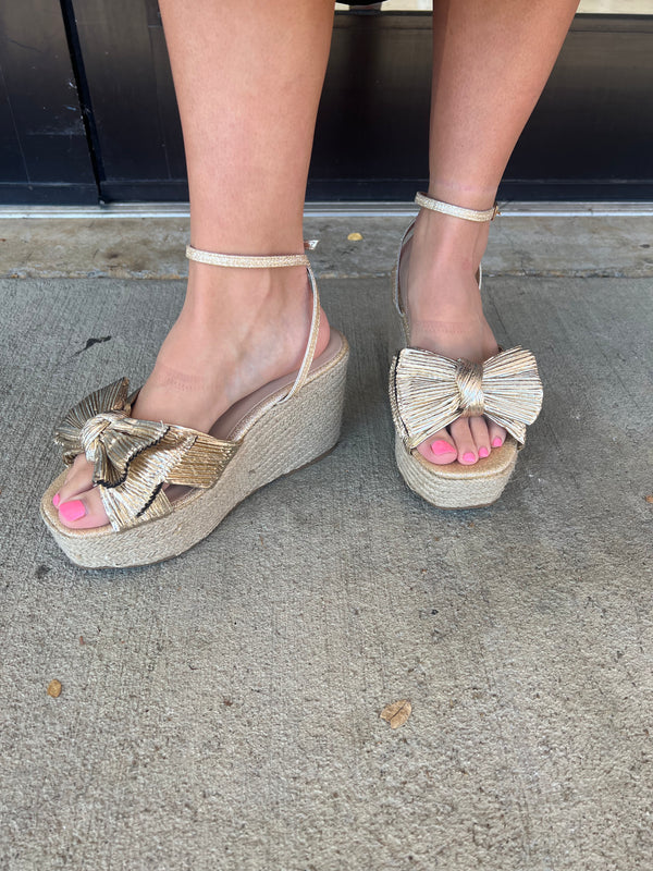 Gold Bow Platforms